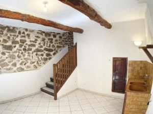 A VENDRE maison de village 13105