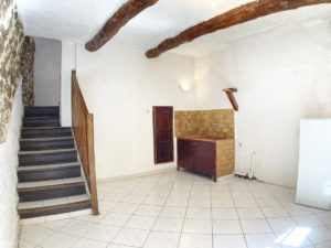 A VENDRE maison de village 13105