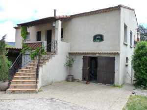 a louée haut de villa simiane collongue 13109