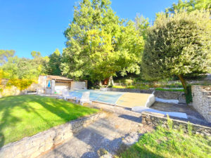 villa 2 logements simiane collongue piscine garage veranda