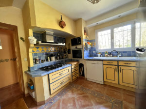 A vendre villa avec Piscine 13019 Simiane-Collongue