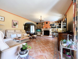 A vendre villa avec Piscine 13019 Simiane-Collongue